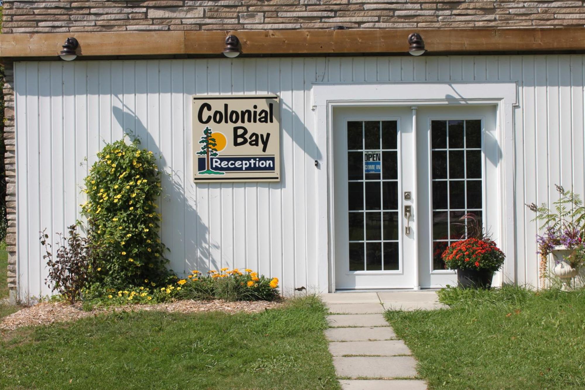Colonial Bay Motel And Cottages 헌츠빌 외부 사진